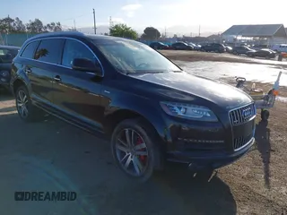 2014 Audi Q7 Premium Plus z VIN WA1LGAFEXED014547, wystawiony jako IAAI lot #42256396 z przebiegiem 158 038 mil mil oraz . Historia ofert i sprzedaży dostępna na DreamBid. Obrazek 1.