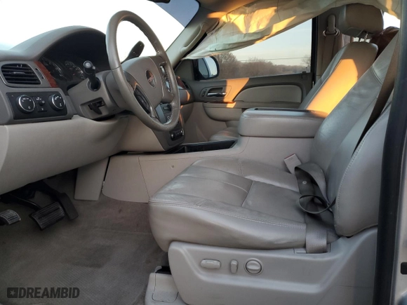2010 GMC Yukon SLT with VIN 1GKUKCE06AR166384, listed as a Copart auction lot 82578164 with 0 mi miles and Salvage Title. Bid and sale history available at carsss.com. Image 7.