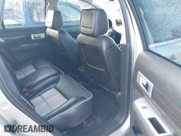 2009 Lincoln MKX with VIN 2LMDU68CX9BJ09620, listed as a IAAI auction lot 41544070 with 193,577 mi miles. Bid and sale history available at carsss.com. Image 8.