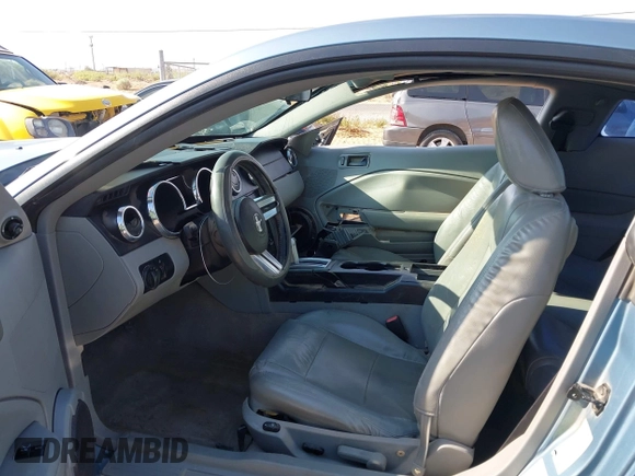 2005 Ford Mustang Deluxe with VIN 1ZVFT80N655158524, listed as a IAAI auction lot 42341019 with 169,878 mi miles and . Bid and sale history available at DreamBid. Image 5.
