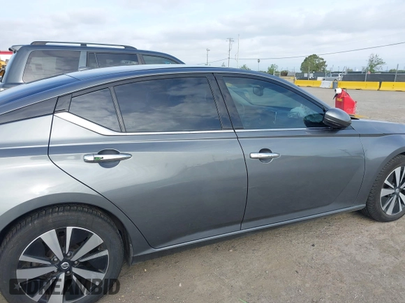 2019 Nissan Altima SL with VIN 1N4BL4EV4KC253275, listed as a IAAI auction lot 42041867 with 70,429 mi miles and . Bid and sale history available at DreamBid. Image 14.