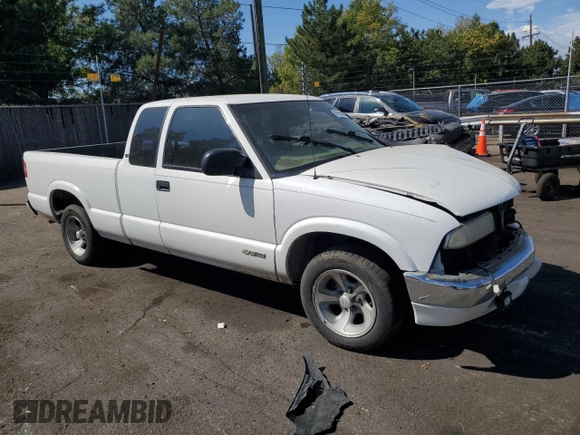 2001 Chevrolet S-10 LS with VIN 1GCCS19531K129710, listed as a Copart auction lot 69585404 with 163,904 mi miles and Salvage Title. Bid and sale history available at DreamBid. Image 4.
