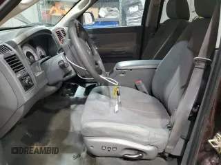 2005 Dodge Dakota SLT z VIN 1D7HW48N85S309502, wystawiony jako Copart lot #44729525 z przebiegiem 126 375 mil mil oraz Szkoda całkowita • Salvage title. Historia ofert i sprzedaży dostępna na DreamBid. Obrazek 7.
