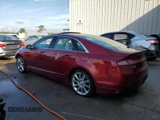2013 Lincoln MKZ z VIN 3LN6L2G93DR823802, wystawiony jako Copart lot #56592525 z przebiegiem 176 574 mil mil oraz Szkoda całkowita • Salvage title. Historia ofert i sprzedaży dostępna na DreamBid. Obrazek 2.