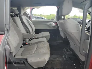2022 Toyota Sienna LE with VIN 5TDKSKFC9NS056913, listed as a Copart auction lot 55704795 with 71,464 mi miles and Salvage title. Bid and sale history available at DreamBid. Image 11.