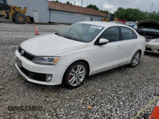 2013 Volkswagen Jetta GLI Autobahn z VIN 3VW4T7AJ9DM442865, wystawiony jako Copart lot #60348525 z przebiegiem 84 132 mil mil oraz Czysty tytuł • Clean title. Historia ofert i sprzedaży dostępna na DreamBid. Obrazek 1.