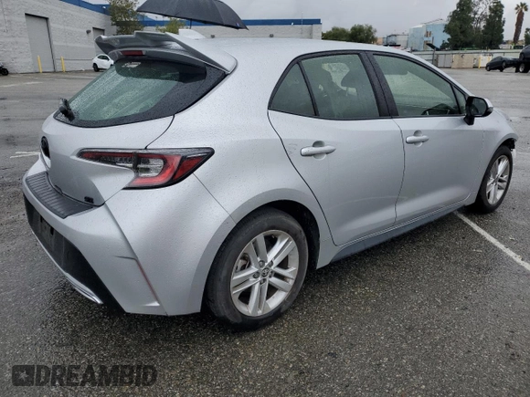 2020 Toyota Corolla Hatchback SE with VIN JTND4RBE5L3094703, listed as a Copart auction lot 45332725 with 102,543 mi miles and Salvage Title. Bid and sale history available at carsss.com. Image 3.