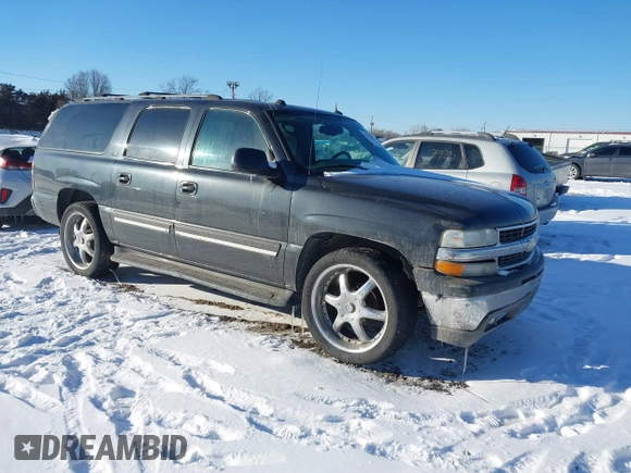 2004 Chevrolet Suburban LS with VIN 3GNEC16Z94G319009, listed as a IAAI auction lot 41531390 with 259,957 mi miles. Bid and sale history available at carsss.com. Image 1.