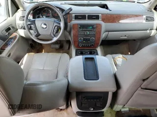 2007 Chevrolet Avalanche LTZ with VIN 3GNFK12Y77G239829, listed as a Copart auction lot 54723615 with 134,383 mi miles and Salvage Title. Bid and sale history available at DreamBid. Image 8.