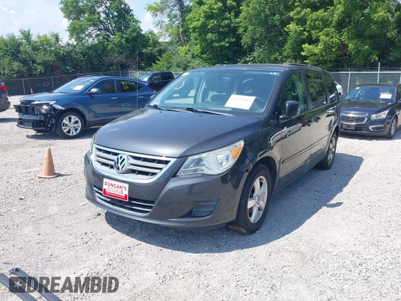 2011 Volkswagen Routan SE with VIN 2V4RW3DGXBR669762, listed as a IAAI auction lot 42693493 with 105,415 mi miles and . Bid and sale history available at DreamBid. Image 2.