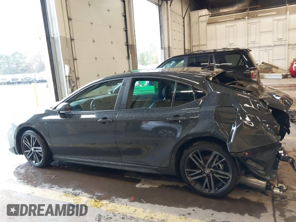 2025 Toyota Camry LE z VIN 4T1DBADK4SU520156, wystawiony jako IAAI lot #41865277 z przebiegiem 220 mil mil oraz . Historia ofert i sprzedaży dostępna na DreamBid. Obrazek 15.