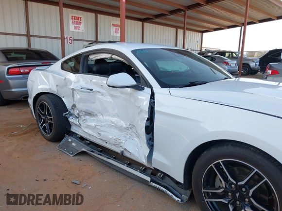2023 Ford Mustang EcoBoost z VIN 1FA6P8TH2P5110671, wystawiony jako IAAI lot #41745979 z przebiegiem 30 581 mil mil oraz . Historia ofert i sprzedaży dostępna na DreamBid. Obrazek 6.