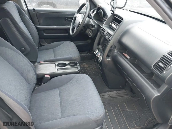 2005 Honda CR-V LX with VIN JHLRD68565C016677, listed as a IAAI auction lot 41570773 with 192,932 mi miles. Bid and sale history available at carsss.com. Image 5.