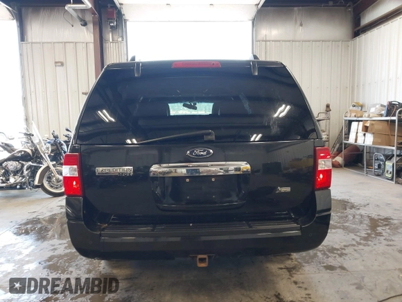 2014 Ford Expedition Max Limited z VIN 1FMJK2A52EEF08318, wystawiony jako IAAI lot #42549931 z przebiegiem 199 738 mil mil oraz . Historia ofert i sprzedaży dostępna na DreamBid. Obrazek 17.