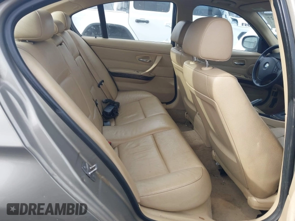 2011 BMW 3 Series 328i with VIN WBAPH5C57BA443932, listed as a IAAI auction lot 40832127 with 206,426 mi miles and . Bid and sale history available at carsss.com. Image 8.