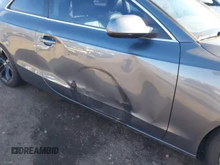 2012 Audi A5 Premium с VIN WAUCFAFR9CA030147, выставлен на аукционе IAAI как лот 41289063 с пробегом 171 875 миль миль и . История ставок и продаж доступна на DreamBid. Изображение 13.