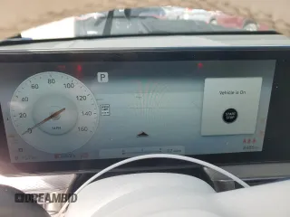 2024 Genesis GV60 Advanced z VIN KMUKCDSC5RU020102, wystawiony jako Copart lot #51410555 z przebiegiem 8485 mil mil oraz Szkody całkowita. Historia ofert i sprzedaży dostępna na DreamBid. Obrazek 9.