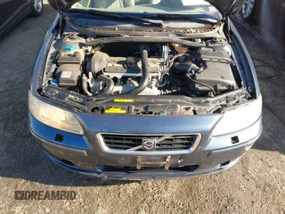 2007 Volvo S60 2.5L Turbo with VIN YV1RH592272620102, listed as a IAAI auction lot 40651625 with 171,229 mi miles. Bid and sale history available at carsss.com. Image 10.