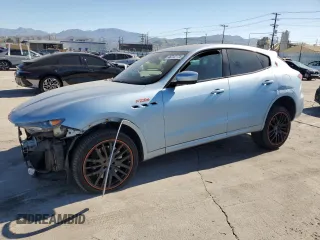 2023 Maserati Levante S with VIN ZN661YUS0PX423937, listed as a Copart auction lot 46240175 with 29,574 mi miles and Salvage title. Bid and sale history available at DreamBid. Image 1.