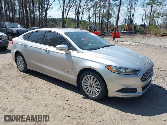 2014 Ford Fusion SE Hybrid with VIN 3FA6P0LU3ER251631, listed as a IAAI auction lot 41917855 with 88,076 mi miles. Bid and sale history available at carsss.com. Image 1.