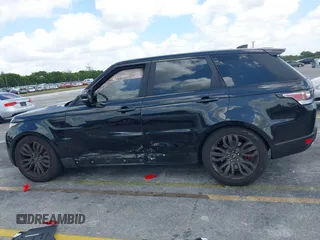 2017 Land Rover Range Rover Sport z VIN SALWR2FE8HA181202, wystawiony jako IAAI lot #42130644 z przebiegiem 70 670 mil mil oraz . Historia ofert i sprzedaży dostępna na DreamBid. Obrazek 14.