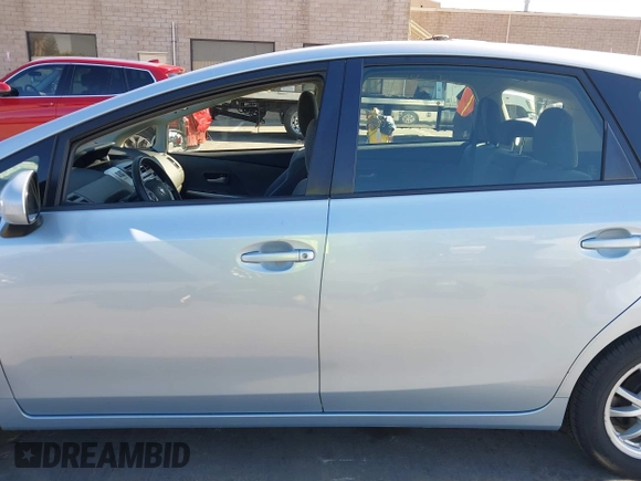 2013 Toyota Prius Two with VIN JTDZN3EU2D3273418, listed as a IAAI auction lot 40209238 with 138,606 mi miles and . Bid and sale history available at carsss.com. Image 14.