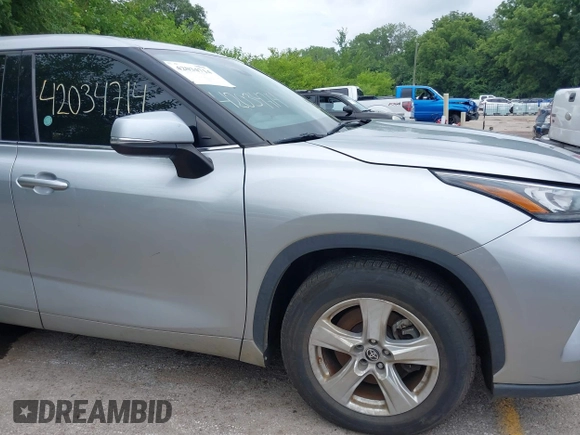 2020 Toyota Highlander LE with VIN 5TDZZRAH6LS027761, listed as a IAAI auction lot 42034714 with 90,546 mi miles and . Bid and sale history available at DreamBid. Image 19.