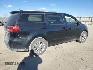 2020 Kia Sedona LX with VIN KNDMB5C10L6642216, listed as a Copart auction lot 84122934 with 92,017 mi miles and Salvage Title. Bid and sale history available at carsss.com. Image 3.