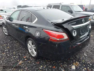 2013 Nissan Altima 3.5 SL with VIN 1N4BL3AP7DC137086, listed as a IAAI auction lot 41737354 with 140,208 mi miles. Bid and sale history available at carsss.com. Image 3.