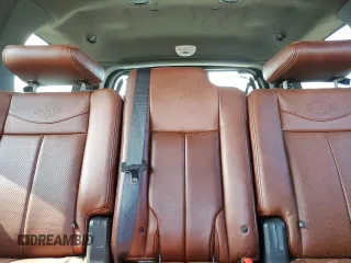 2008 Ford Expedition Eddie Bauer z VIN 1FMFU18598LA27935, wystawiony jako Copart lot #56110145 z przebiegiem 203 338 mil mil oraz Czysty tytuł • Clean title. Historia ofert i sprzedaży dostępna na DreamBid. Obrazek 10.