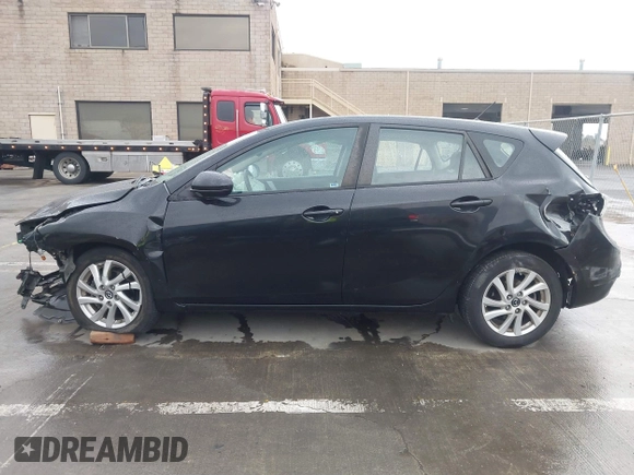 2013 Mazda 3 i Grand Touring with VIN JM1BL1MP1D1734661, listed as a IAAI auction lot 41725032 with 98,536 mi miles and . Bid and sale history available at DreamBid. Image 15.