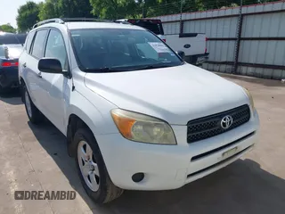 2008 Toyota RAV4 with VIN JTMZD33V185091511, listed as a IAAI auction lot 41879664 with 151,204 mi miles. Bid and sale history available at carsss.com. Image 1.