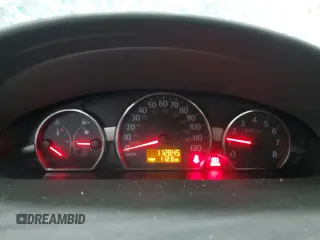 2006 Saturn ION z VIN 1G8AJ55F06Z179909, wystawiony jako Copart lot #54755145 z przebiegiem 112 845 mil mil oraz Tytuł czysty. Historia ofert i sprzedaży dostępna na DreamBid. Obrazek 9.