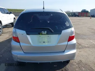 2012 Honda Fit с VIN JHMGE8H38CC037585, выставлен на аукционе IAAI как лот 41632572 с пробегом 109 510 миль миль и . История ставок и продаж доступна на DreamBid. Изображение 16.