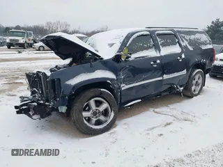 2008 Chevrolet Suburban LTZ with VIN 3GNFK16368G183057, listed as a IAAI auction lot 41295239 with 1 mi miles. Bid and sale history available at carsss.com. Image 16.