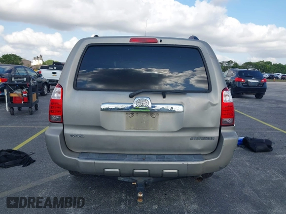 2006 Toyota 4Runner SR5 with VIN JTEZU14R460071166, listed as a IAAI auction lot 42217604 with 205,141 mi miles and . Bid and sale history available at DreamBid. Image 16.
