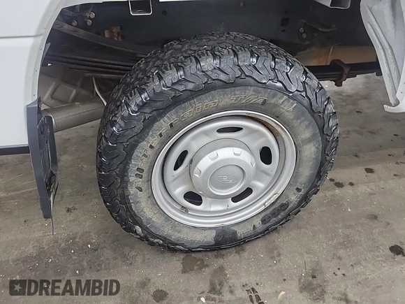 2017 Ford F-350 with VIN 1FT7X3B62HEE09676, listed as a IAAI auction lot 42727709 with 154,269 mi miles and . Bid and sale history available at DreamBid. Image 22.
