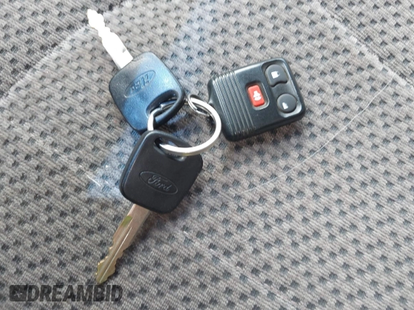 2000 Ford F-150 XL с VIN 1FTRX17W8YNC06734, выставлен на аукционе IAAI как лот 42274307 с пробегом 208 613 миль миль и . История ставок и продаж доступна на DreamBid. Изображение 11.