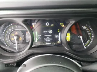 2024 Jeep Wrangler Rubicon with VIN 1C4RJXR66RW237347, listed as a Copart auction lot 88774995 with 18,018 mi miles and Salvage Title. Bid and sale history available at DreamBid. Image 9.