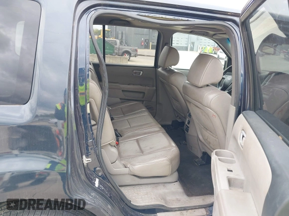 2012 Honda Pilot EX-L with VIN 5FNYF4H61CB043074, listed as a IAAI auction lot 42173097 with 234,192 mi miles. Bid and sale history available at carsss.com. Image 8.
