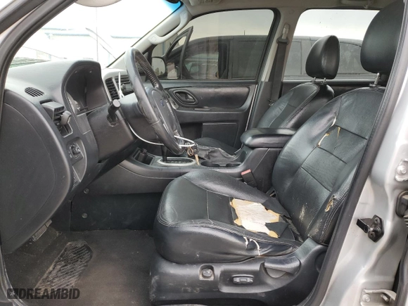 2005 Ford Escape Limited with VIN 1FMYU04125KE23079, listed as a Copart auction lot 45588415 with 226,071 mi miles and Salvage Title. Bid and sale history available at carsss.com. Image 7.