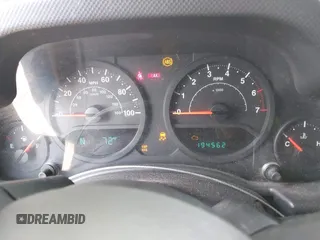 2007 Jeep Wrangler Unlimited X with VIN 1J4GA39147L101084, listed as a IAAI auction lot 41988628 with 194,562 mi miles and . Bid and sale history available at DreamBid. Image 7.