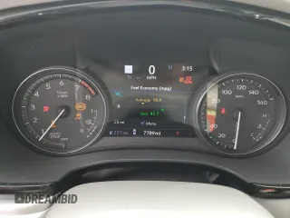 2023 Cadillac XT5 FWD Premium Luxury z VIN 1GYKNCRS5PZ173528, wystawiony jako Copart lot #55805605 z przebiegiem 7 789 mil mil oraz Szkoda całkowita • Salvage title. Historia ofert i sprzedaży dostępna na DreamBid. Obrazek 9.