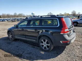 2014 Volvo XC70 T6 with VIN YV4902BZ5E1184221, listed as a Copart auction lot 51917985 with 157,871 mi miles and Clean Title. Bid and sale history available at DreamBid. Image 2.