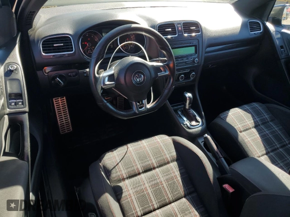 2013 Volkswagen GTI w/Conv & Sunroof z VIN WVWFD7AJ8DW005982, wystawiony jako Copart lot #50383495 z przebiegiem 157 169 mil mil oraz Czysty tytuł • Clean title. Historia ofert i sprzedaży dostępna na DreamBid. Obrazek 8.