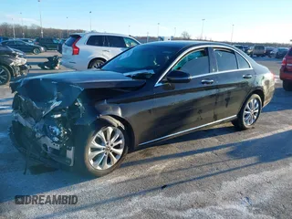2019 Mercedes-Benz C 300 with VIN 55SWF8EB1KU305740, listed as a IAAI auction lot 41288686 with 101,908 mi miles and . Bid and sale history available at carsss.com. Image 17.