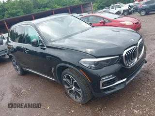 2020 BMW X5 sDrive40i with VIN 5UXCR4C08L9B15954, listed as a IAAI auction lot 42253911 with Not provided miles and . Bid and sale history available at DreamBid. Image 1.