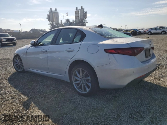 2023 Alfa Romeo Giulia Veloce z VIN ZARFAMBN7P7670885, wystawiony jako Copart lot #45810835 z przebiegiem Nie podano mil oraz Szkoda całkowita • Salvage title. Historia ofert i sprzedaży dostępna na DreamBid. Obrazek 2.