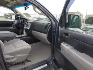 2007 Toyota Tundra SR5 with VIN 5TBDV54117S479855, listed as a IAAI auction lot 41792991 with 180,115 mi miles. Bid and sale history available at carsss.com. Image 5.