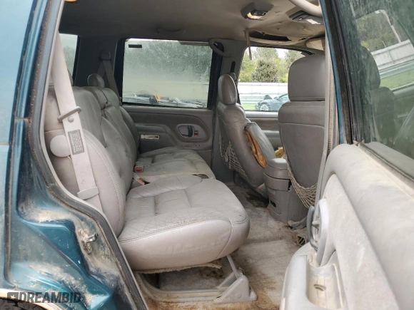 1997 Chevrolet Tahoe with VIN 1GNEK13R2VJ318355, listed as a Copart auction lot 89341095 with 303,882 mi miles and Salvage Title. Bid and sale history available at carsss.com. Image 11.